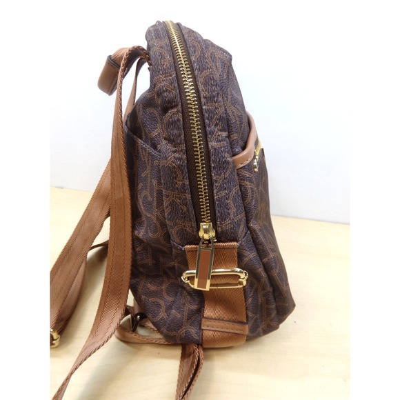 Calvin Klein Signature Belfast Backpack Bag 2 Magnetic Pockets 2‎ Zipper Closure - Picture 7 of 16